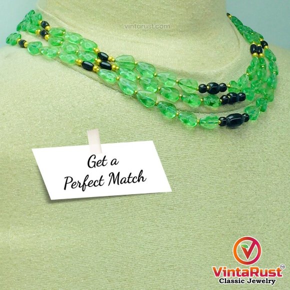 Green Multilayers Beaded NecklaceGreen Glass Stones Beaded Necklace - Picture 5 of 10